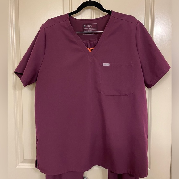 FIGS Deep Purple Catarina & Uman High Waisted Scrub Set - Picture 3 of 8